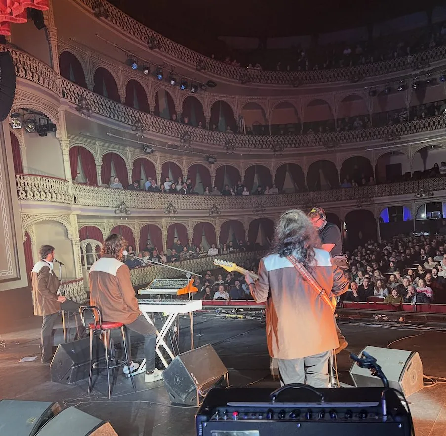 Pack Concierto Grande montado en un evento