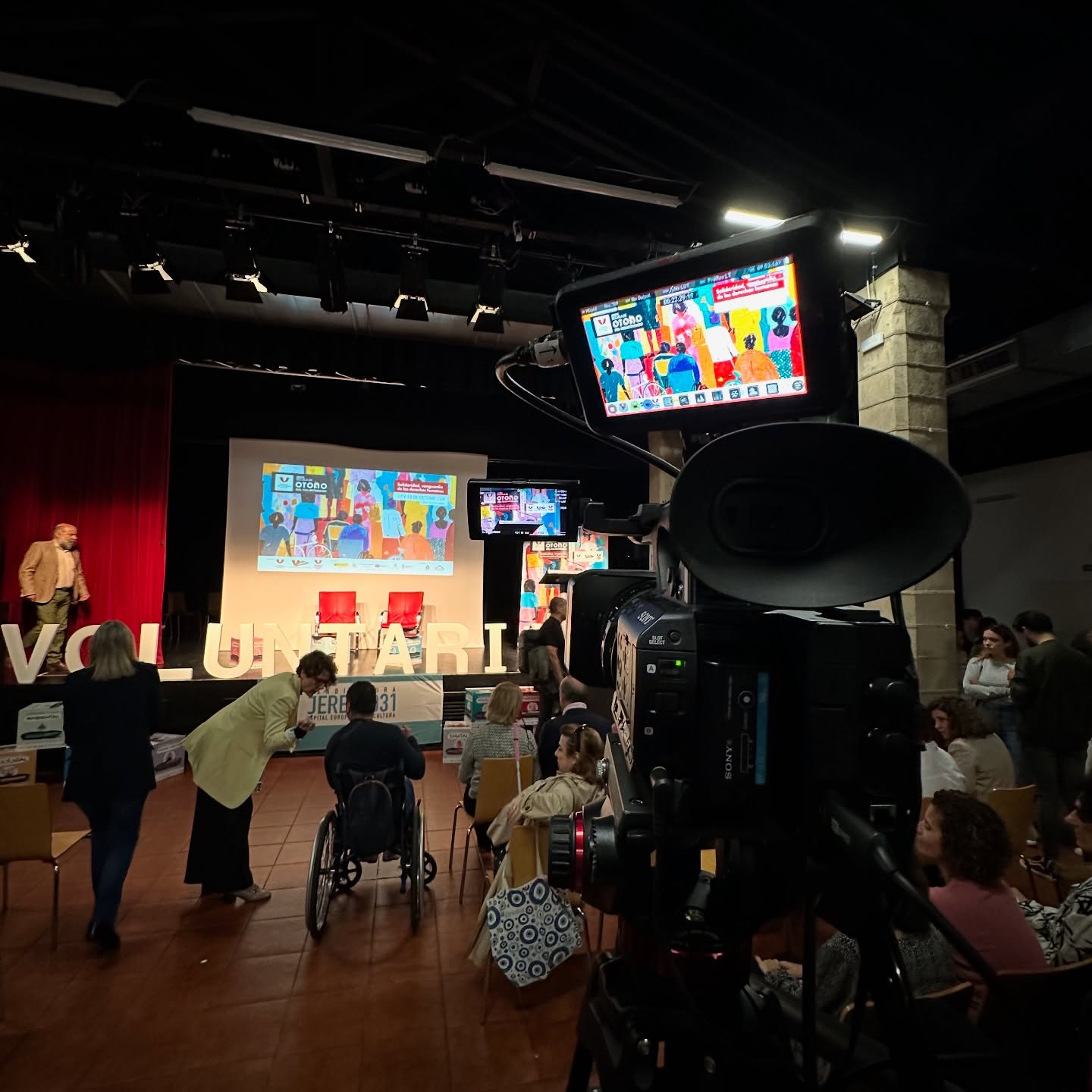 📢 ¡Haz que tu evento suene como nunca! 🎶
¿Buscas el mejor sonido para tu boda, fiesta o evento en Cádiz?
En AlquilerSonidoCádiz, te ofrecemos equipos de alta calidad para que la música se sienta y se escuche a lo grande.

🎛️ Equipos profesionales: Altavoces potentes, mesas de mezclas y micrófonos de alta fidelidad.
🎉 Para todo tipo de eventos: Bodas, cumpleaños, conciertos, conferencias y mucho más.
🚚 Servicio a domicilio: ¡Nos encargamos de todo! Instalación, pruebas de sonido y recogida.

🔥 ¡Reserva ahora y asegura el mejor sonido para tu evento! 🔥

📲 Contáctanos por mensaje directo o visita nuestra web (link en bio).
📍 Disponible en Cádiz y alrededores.